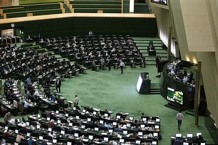 تذکر نماینده تهران درباره دستور کار طرح‌های دوفوریتی در مجلس