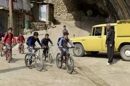 درخشش بین‌المللی فیلم کوتاه «دوچرخه آبی» با کسب جایزه بهترین فیلم از جشنواره سینماتیک پاریس