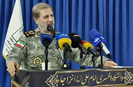 فرمانده ارتش: تنگه هرمز تا رعایت حقوق ایران بسته می‌ماند/ پاسخ به تهدیدها قاطعانه خواهد بود