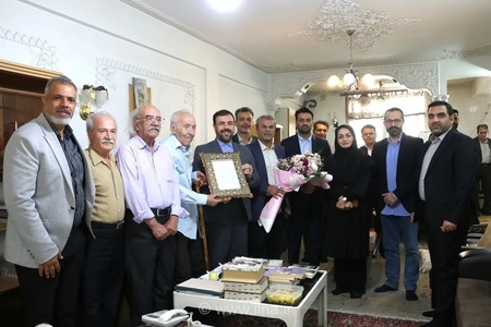 عبدالعلی دستغیب، چهره ماندگار نقد ادبی، مورد تجلیل قرار گرفت