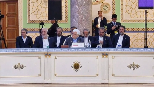 عارف: ایران همواره صلح را بر رویارویی ترجیح می‌دهد