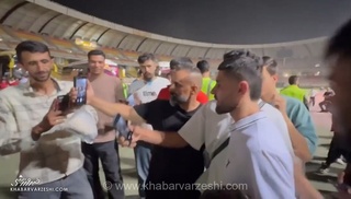 واکنش صمیمانه محمد عمری به استقبال هواداران استقلال پس از دربی