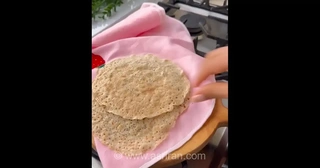 طرز تهیه نان پروتئینی رژیمی تنها با ۳ قلم مواد اولیه؛ یک صبحانه سالم و سریع برای کاهش وزن