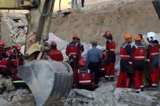 فاجعه در شهرک صنعتی طرق مشهد؛ ریزش دیواره گودبرداری جان ۴ کارگر را گرفت و ۵ نفر را راهی بیمارستان کرد