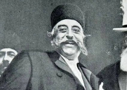 تصویری از ورود کاروان سلطنتی مظفرالدین شاه به تهران پس از 130 سال