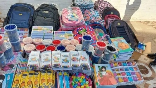 توزیع ۲۵۰ هزار بسته نوشت‌افزار و ۱۰ هزار بسته معلمانه در مناطق محروم