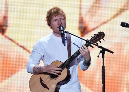 اد شیرین به جنجال حذف مکلمور از تورش واکنش نشان داد و درباره غزه صحبت کرد