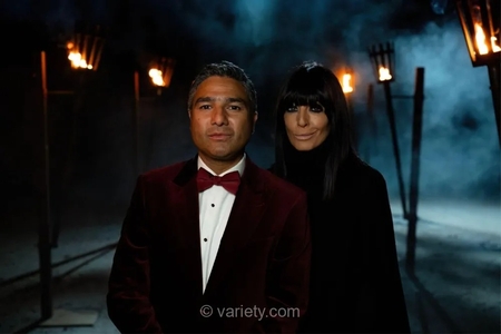 نیک محمد، ستاره سریال تد لاسو، میزبان نمایش صحنه‌ای «خائنین» در لندن می‌شود