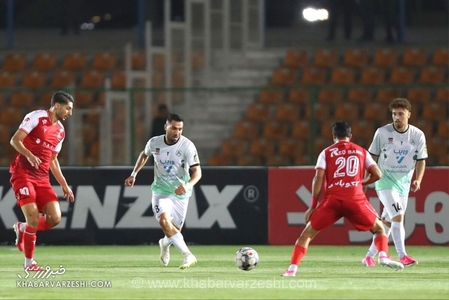 پرسپولیس با پیروزی برابر ذوب آهن، به رتبه دوم لیگ برتر صعود کرد