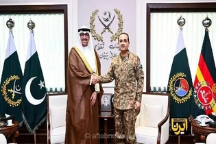 دیدار وزیر دفاع کویت با فرمانده ارتش پاکستان در راولپندی