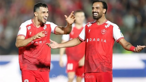 پیروزی مقتدرانه پرسپولیس برابر ذوب‌آهن و صعود به رده دوم لیگ برتر