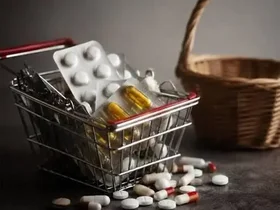 ترخیص بیش از ۱۱۲ هزار قلم داروی بیماران خاص با پیگیری دادستانی