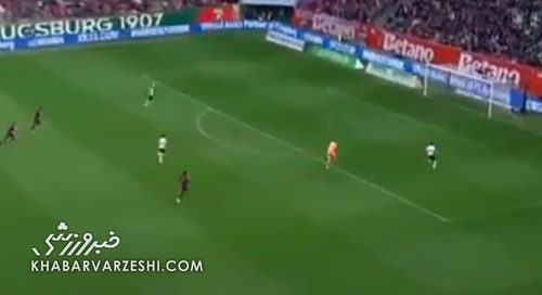 گل زودهنگام آگزبورگ به بایرن مونیخ با اشتباه فاحش نویر