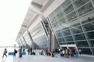 ۱۲۲ پرواز در کیش؛ جابه‌جایی بیش از ۱۲ هزار مسافر در یک هفته