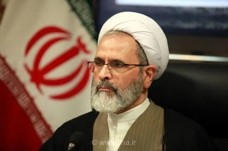 نمایش اقتدار ایران در عرصه تمدنی؛ تاکید امام جمعه قم بر مقاومت ملت