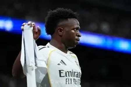 بمب نقل‌وانتقالات خنثی شد؛ وینیسیوس قراردادش را تمدید کرد