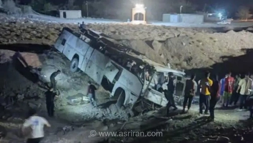 واژگونی اتوبوس کارگران معدن همکار در کرمان؛ مصدومیت ۱۶ نفر