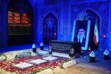 برگزاری اولین شب خاطره «وداع با رهبر شهید» در محرم‌شهر؛ روایتی از روزهای حماسی تشییع پیکر مطهر