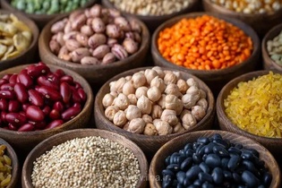 آغاز ثبت سفارش واردات حبوبات؛ عدس، لوبیا، نخود و ماش در راه