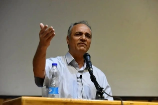 واکنش احمد زیدآبادی به اظهارات جنجالی محمدباقر خرازی: تندروی‌هایی که دامن‌گیر خودِ جریان افراطی شده است