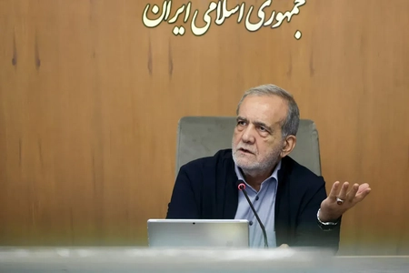 پزشکیان: باید آن‌قدر قوی باشیم که کسی جرأت نکند به خاک و هویت ما طمع کند