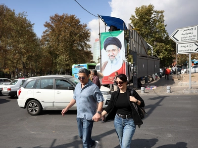 iran war live: نیروی دریایی سپاه پاسداران می‌گوید چهار نفت‌کش در تنگه هرمز به مین برخورد کرده‌اند