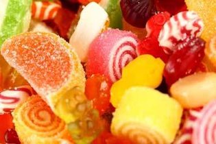 قندهای پنهان در مواد غذایی: کدام نوشیدنی‌ها و خوراکی‌ها خطرناک‌ترند؟