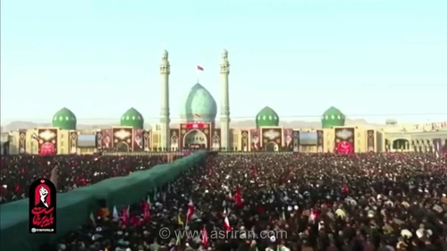 اقامه نماز آیت‌الله جوادی آملی بر پیکر رهبر شهید در جمکران