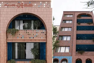 آجر قزاقی: از معماری تاریخی تا بازآفرینی در نمای مدرن