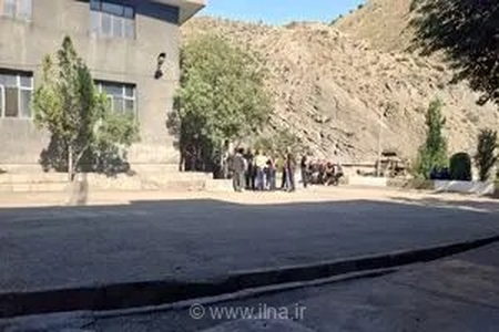 تجمع کارگران معدن طزره/ حقوق خرداد پرداخت نشد، از کفش و لباس کار باکیفیت خبری نیست
