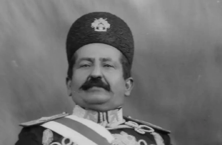 عکس مشترک نوه ناصرالدین شاه و سردار بختیاری در یک قاب