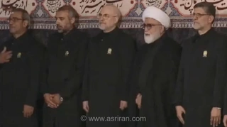 تصاویری از حضور محمدباقر قالیباف و عباس عراقچی در مراسم خطبه‌خوانی شب شهادت امام رضا (ع) در مشهد