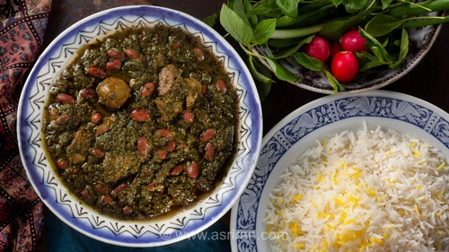 رازهای طلایی پخت قورمه‌سبزی مجلسی؛ با این ترفندهای ساده، طعمی بی‌نظیر و رستورانی را در خانه تجربه کنید