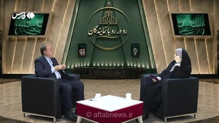 حاجی‌بابایی: افزایش قیمت نفت به نفع ایران و کاهش آن نشان‌دهنده موفقیت آمریکاست