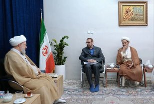 دیدار دبیر علمی کنگره علامه ملاعبدالله با آیت‌الله اراکی و بحث درباره احیای میراث علمی شیعه