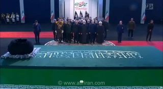ادای احترام روسای قوا و رئیس مجمع تشخیص مصلحت نظام به رهبر شهید
