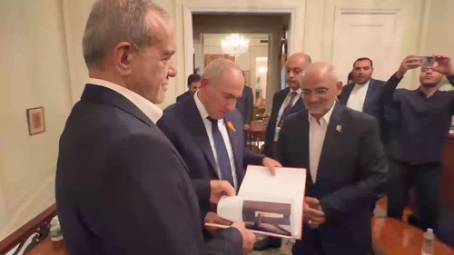 ادعای ترامپ درباره کمک به ایران پس از دیدار با نخست‌وزیر ارمنستان