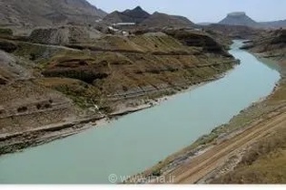 آغاز رهاسازی اضطراری آب از سد چمشیر برای رفع تنش آبی و بهبود کیفیت منابع آب هندیجان