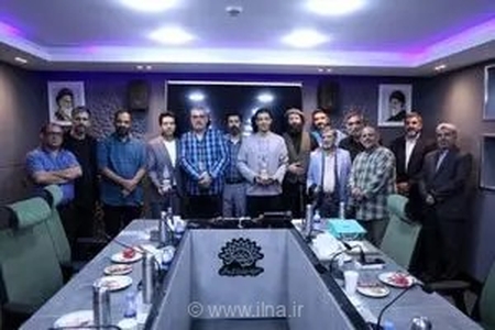 محمد معتمدی، امید مهدی‌نژاد و محمدمهدی باقری، نشان «سرو سیمین پارسی‌جان» را دریافت کردند