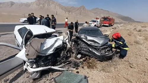 تصادف مرگبار پژو و تویوتا در خمینی‌شهر؛ یک نفر کشته شد