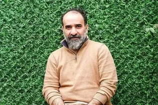 وضعیت رضا امیرخانی؛ نویسنده همچنان در حالت ناهوشیاری
