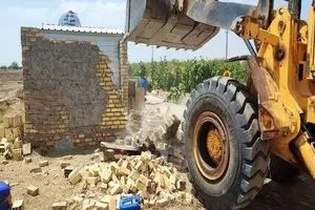 قلع‌وقمع ۱۳ ساخت‌وساز غیرمجاز در قزوین؛ ۵ هزار مترمربع از اراضی کشاورزی شهرستان البرز به چرخه تولید بازگشت