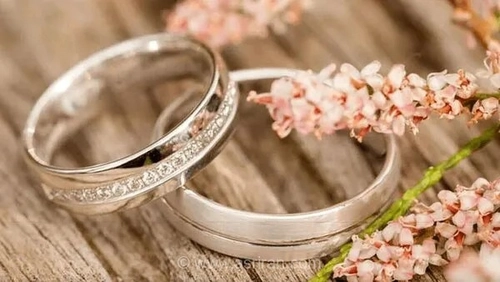 آیا ازدواج واقعاً باعث سردی روابط می‌شود؟ راهکارهایی برای غلبه بر ترس‌های دوران نامزدی و شروع زندگی مشترک