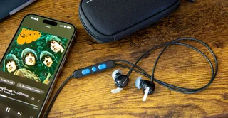 بازگشت هدفون‌های سیمی: بررسی هدفون‌های نویزکنسلینگ Bose