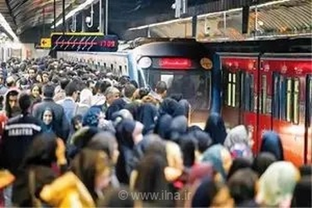 طومار کارگران و بازنشستگان تهرانی: مترو و اتوبوس را رایگان نگه دارید