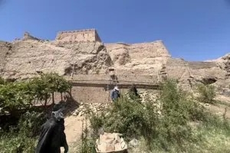 مرمت حصار کهن دژ نارین قلعه میبد با مصالح سنتی آغاز شد