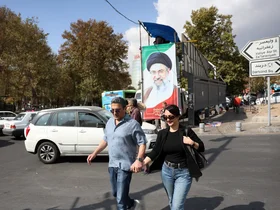 iran war live: نیروی دریایی سپاه پاسداران می‌گوید چهار نفت‌کش در تنگه هرمز به مین برخورد کرده‌اند