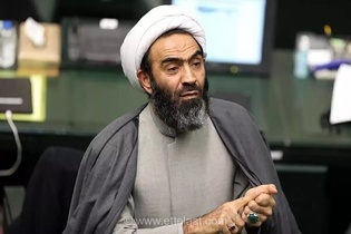 انتقاد از اولویت‌های مجلس؛ دغدغه مردم «جنگ و صلح» است نه گریه برای حجاب زنان