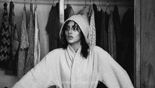 استایل جنجالی نیک‌آفرید سماواتی در سریال کلاغ؛ ظاهر متفاوت بازیگر نقش سایه با حوله تن‌پوش خبرساز شد