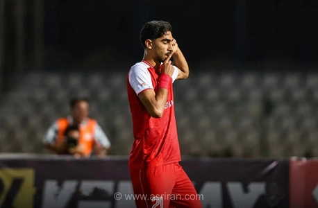 گلزنی شهرآبادی، پرسپولیس را به یک قدمی پیروزی برابر ذوب آهن کرد